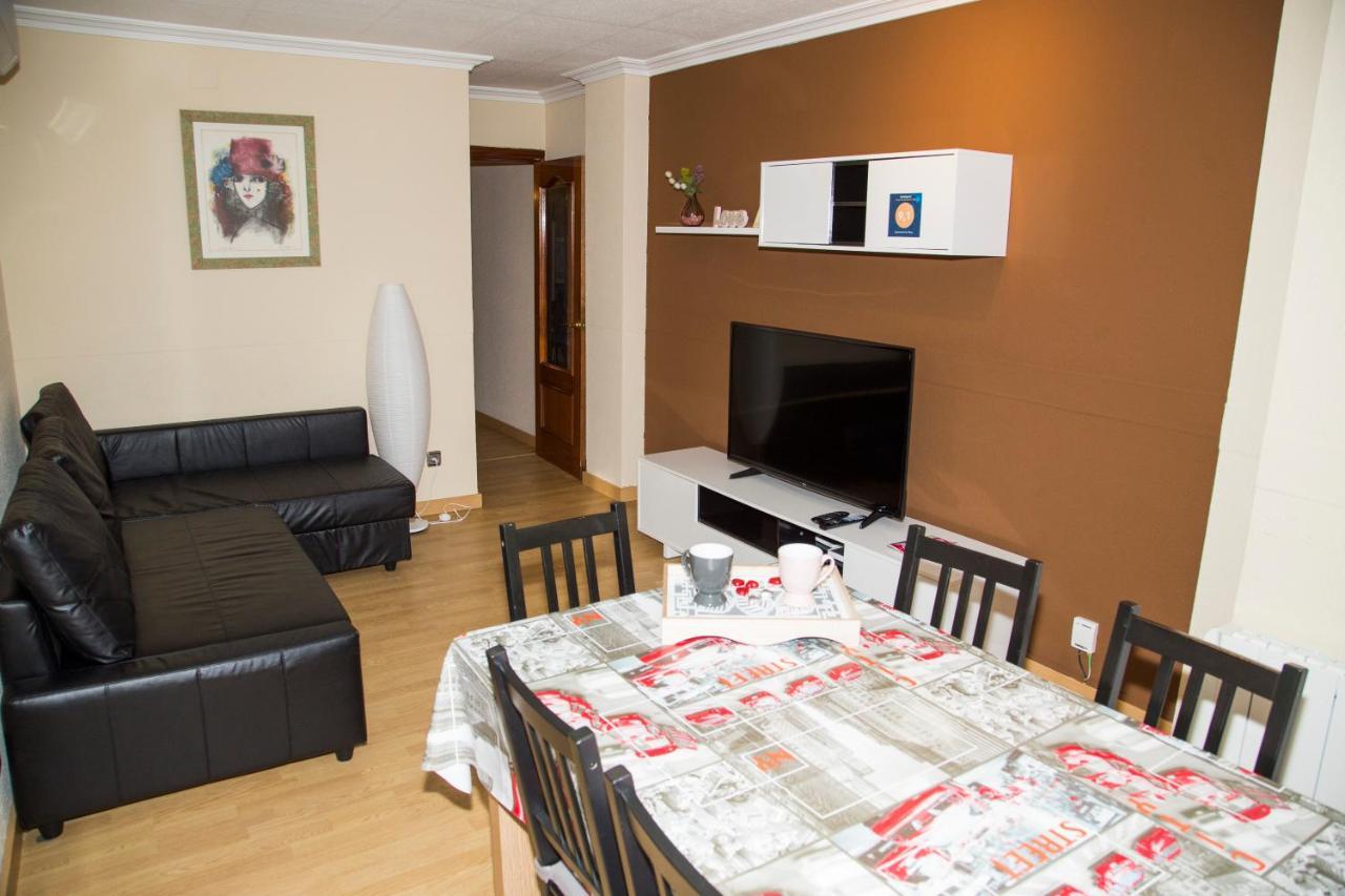Apartamento Reus 1 - Parking Gratuito Kültér fotó