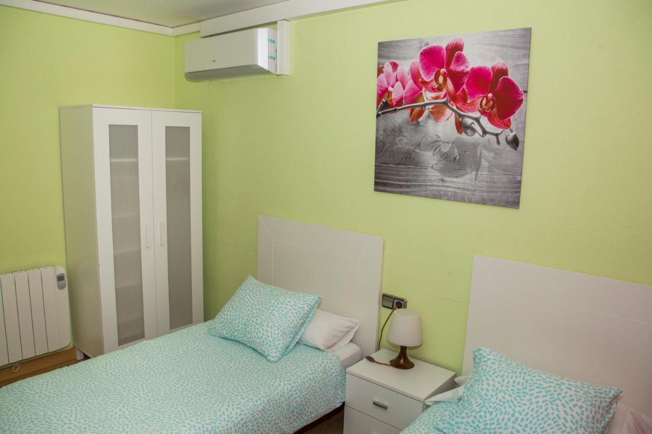 Apartamento Reus 1 - Parking Gratuito Kültér fotó