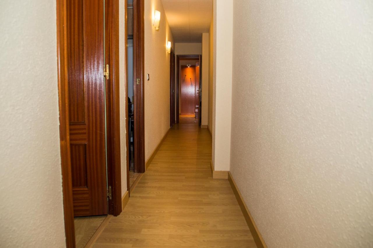 Apartamento Reus 1 - Parking Gratuito Kültér fotó